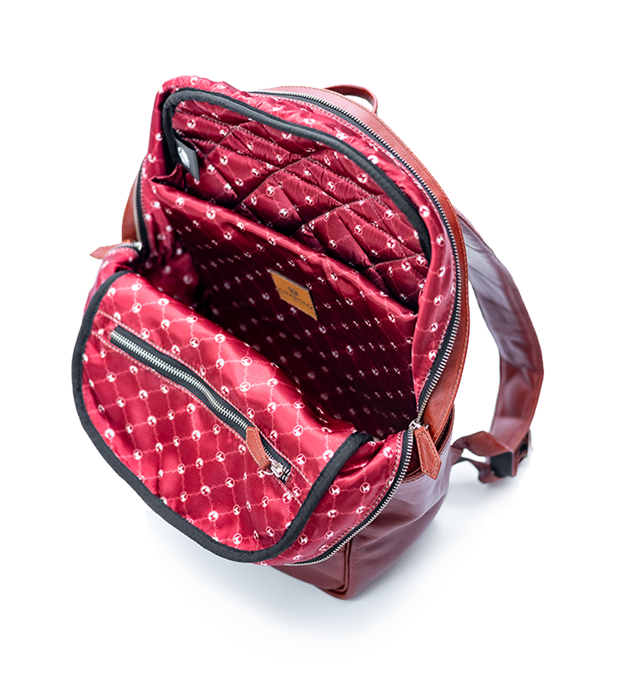 CHARGEO Stellenbosch Cognac leather backpack open view CHARGEO Stellenbosch Cognac leather backpack open view