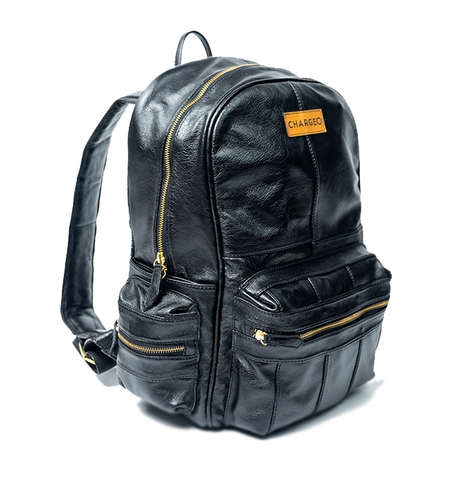 Chargeo Leather Bag Hydepark Diagonal Left View Chargeo Leather Bag Hydepark Diagonal Left View