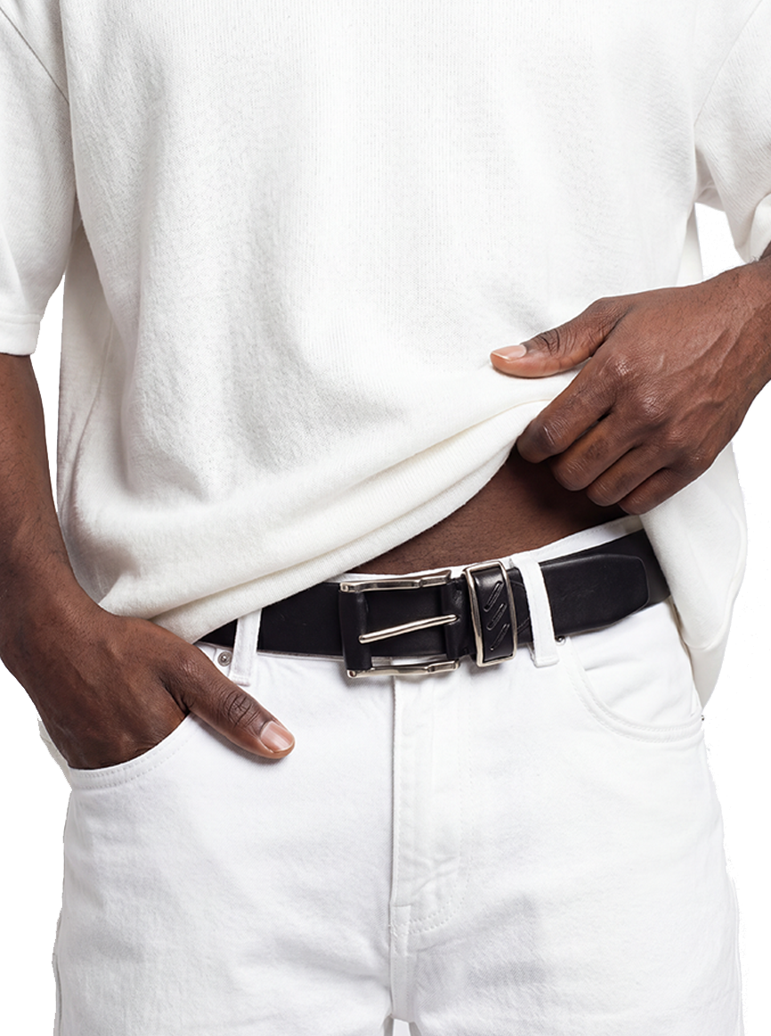 CHARGEO Model on African Dawn Leather Belt