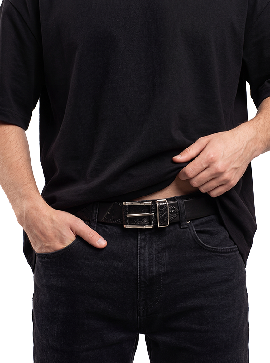 CHARGEO Model on African Sunset Leather Belt