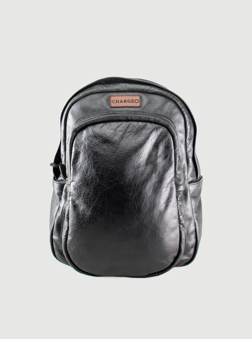 CHARGEO Parktown Charcoal leather backpack front view on white background