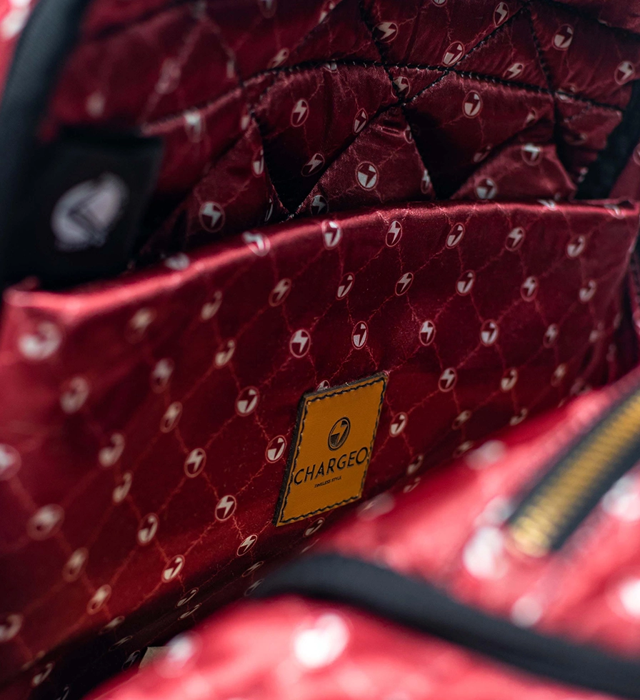 Chargeo Leather Bag Centurion Avocado Close up Inside View