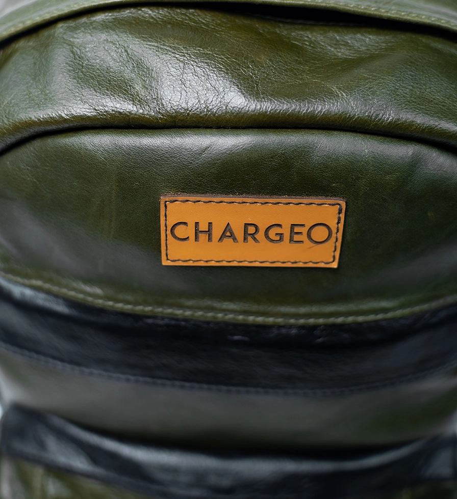 Chargeo Leather Bag Centurion Avocado Close up Top Front View