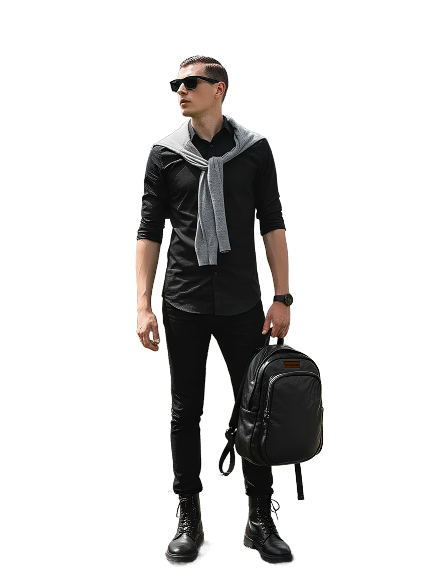 Man hanging the Chargeo Parktown leather bag with one hand