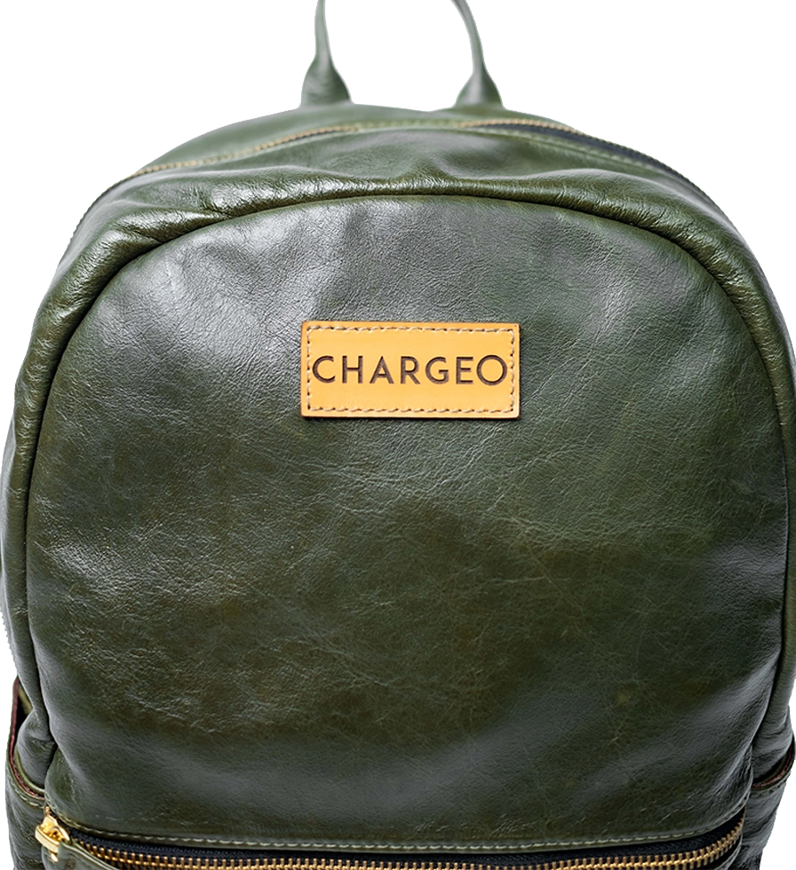 CHARGEO Leather Bag Fourways Avocado Close-up Front Top View CHARGEO Leather Bag Fourways Avocado Close-up Front Top View