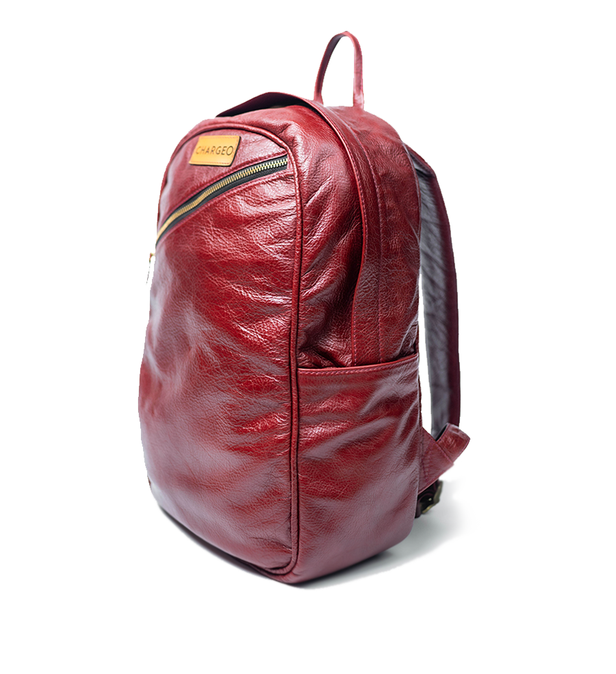 CHARGEO Leather Bag Pretoria Ruby Red Diagonal Right View