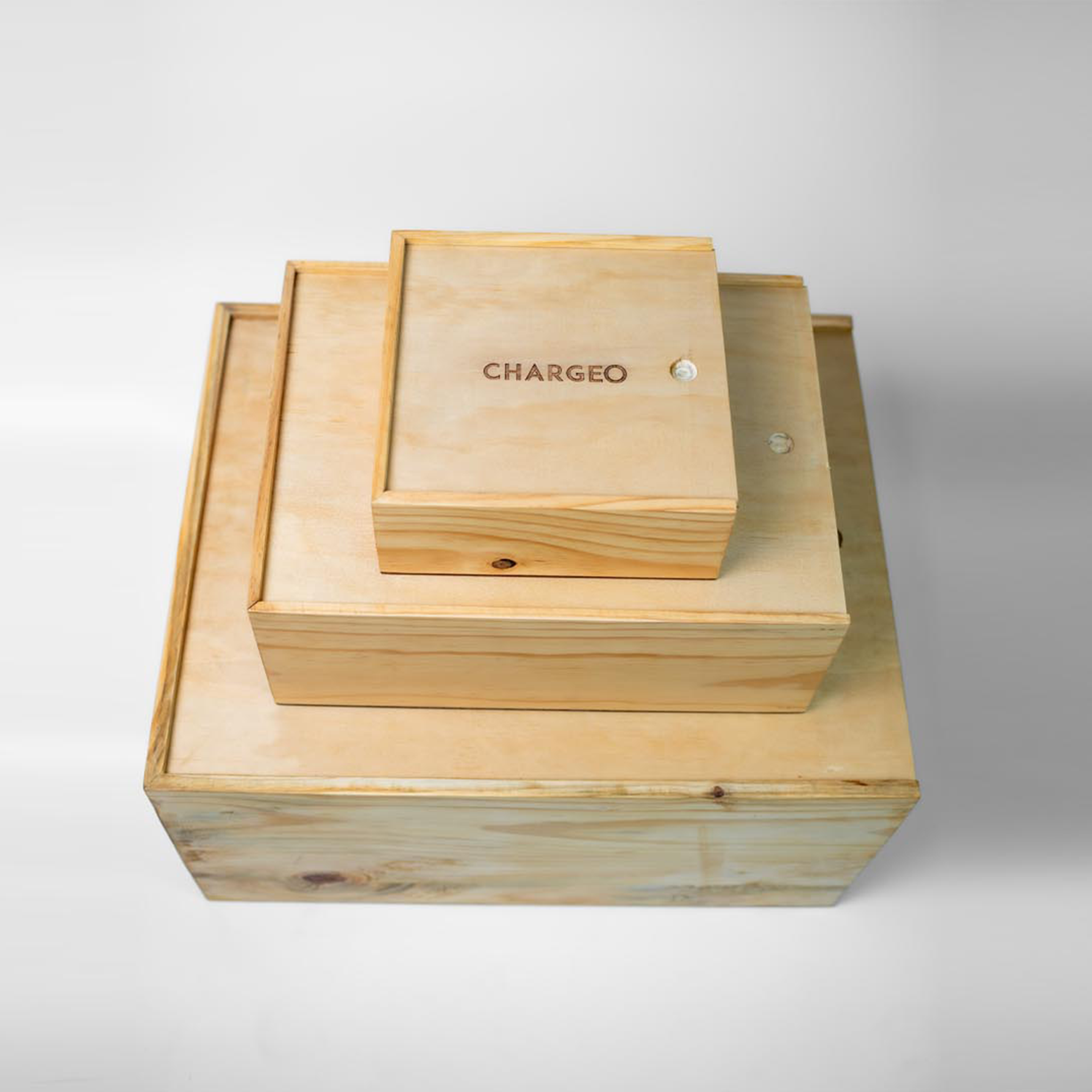 Chargeo Wooden Packaging Box top view