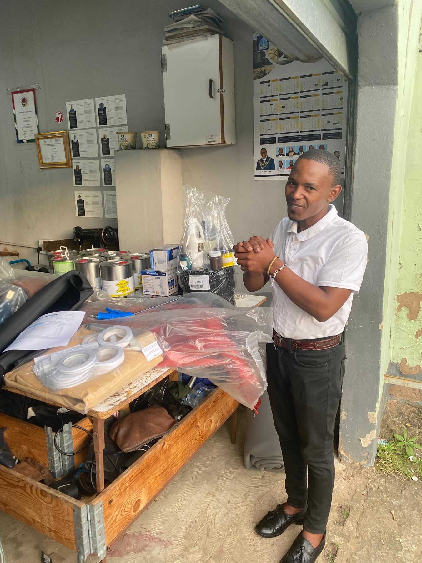 Thabani Mngadi in the CHARGEO workshop with new tools and materials, 2025
