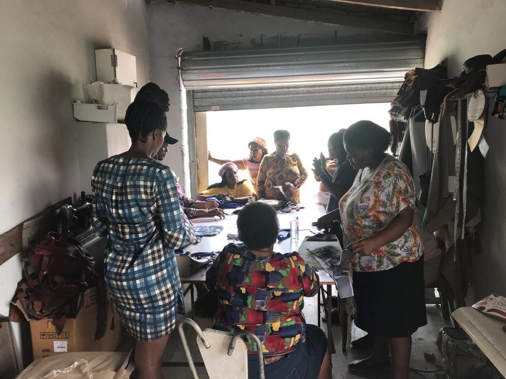 Participants at the CHARGEO leather training, 2022